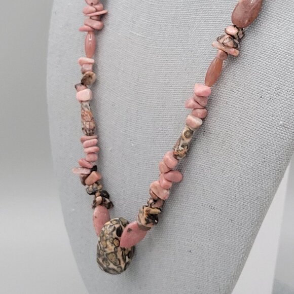 Hand Crafted Leopard Skin Jasper Pendant Necklace Rhodonite Chips Barrel Close - Picture 3 of 9